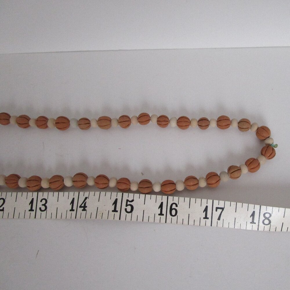 clay bead cross necklace - Picture 5 of 5